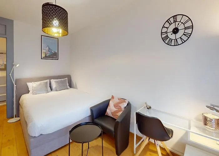 Charming 5Th-Floor Studio In Vibrant Eaux-Vives - Ja9-5